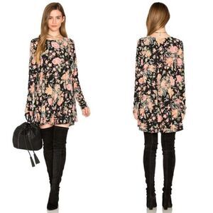 Show Me Your Mumu Tyler Tunic Dress in Variety Bloom Spandy Size Small.Armpit t
